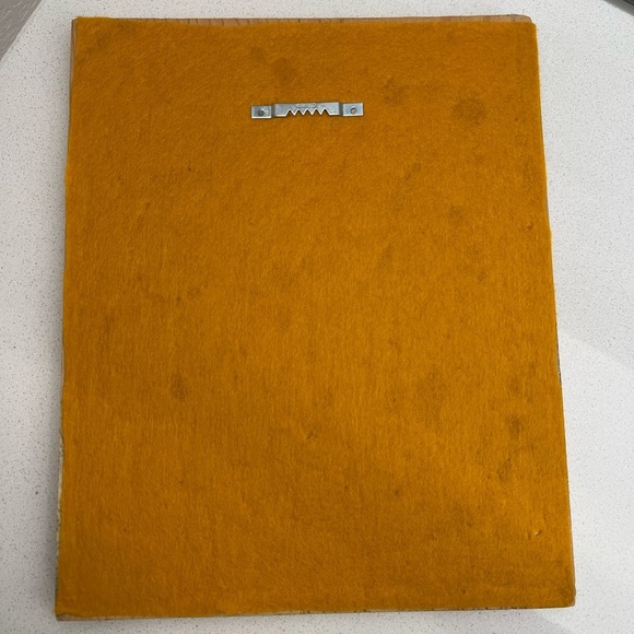 Vintage Plaque Children Ice Skating Boy Girl 1970s 1975 - Picture 6 of 8